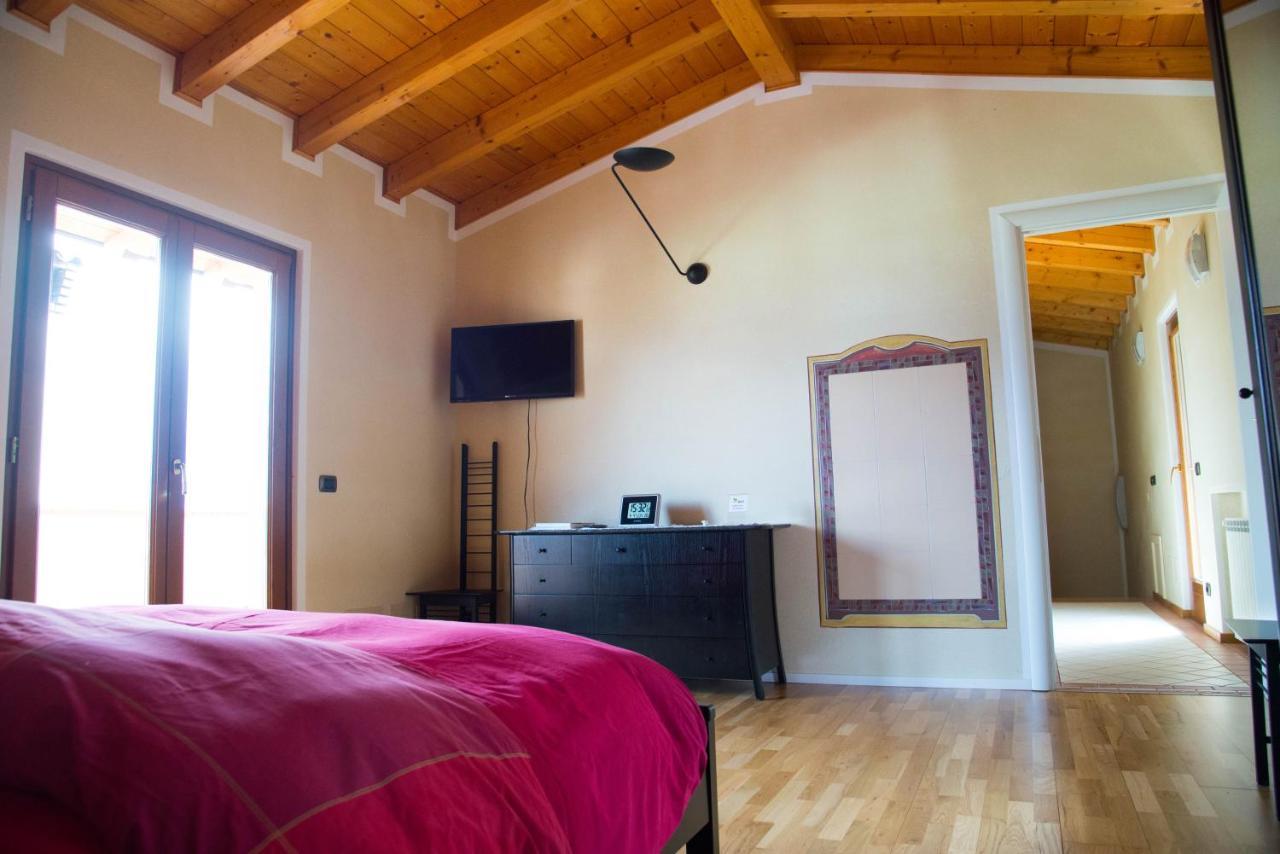 Guesthouse at Villa degli olivi Limone sul Garda Esterno foto