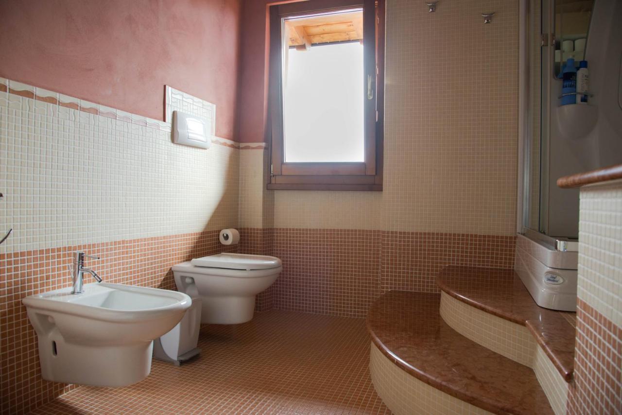 Guesthouse at Villa degli olivi Limone sul Garda Esterno foto