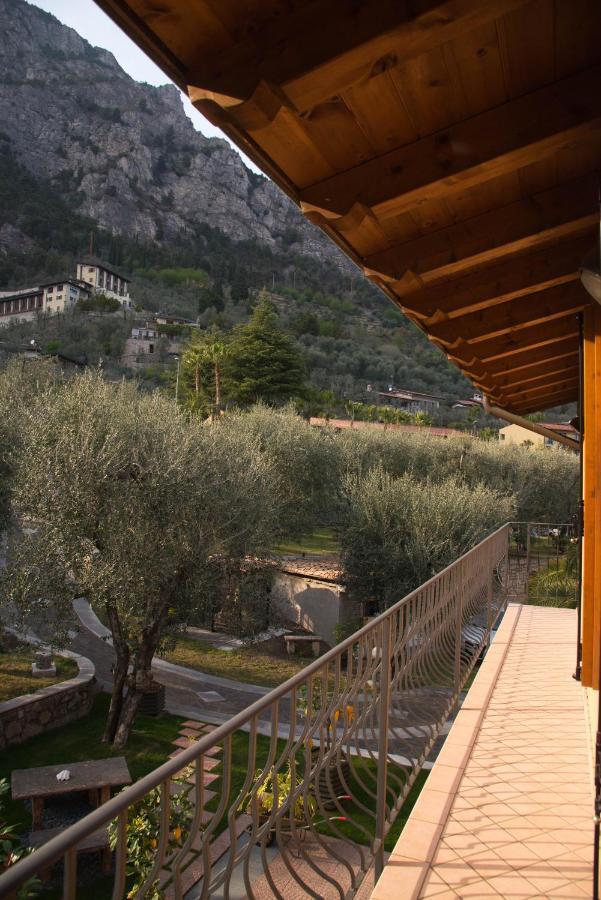 Guesthouse at Villa degli olivi Limone sul Garda Esterno foto